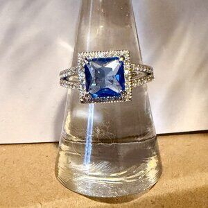 Bomb Party Ring RBP 2141 The Sterling Club Size 8